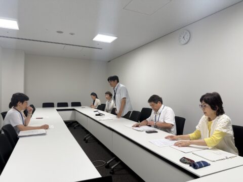 残業月３０時間に短縮する計画の策定を　横浜市立高等学校教職員組合と懇談