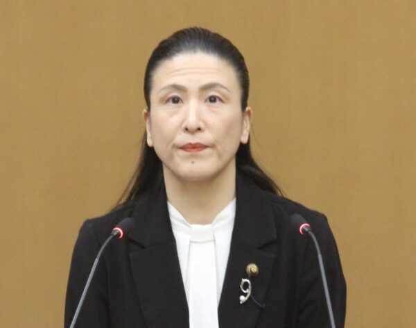 2024年度決算議案等に反対 宇佐美議員が登壇