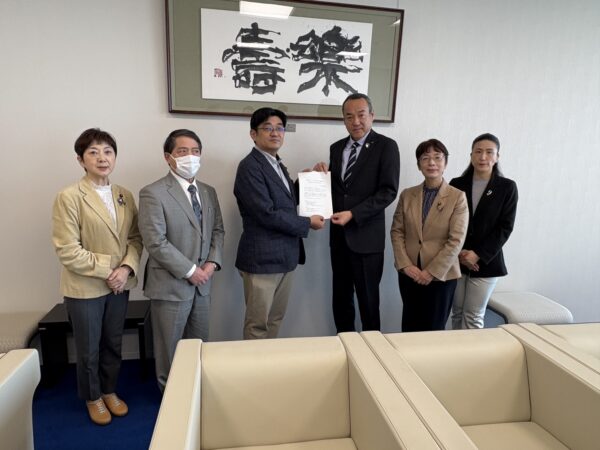 児童相談所の職員未配置の解消、一時保護所の労働環境の改善など申し入れ