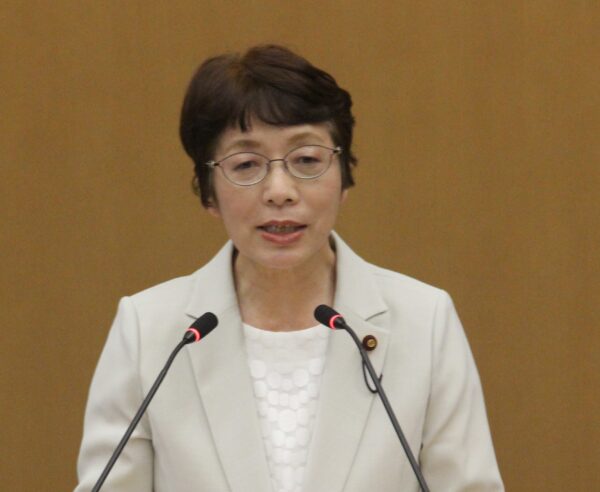 「公園は市民のもの」白井議員が大通り公園再整備をただす