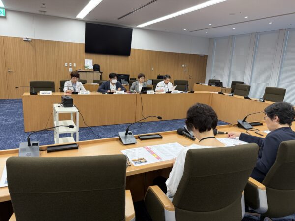 授業料以外の学費も無償化に　浜高組と懇談