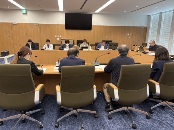 ナフサ不足はないと政府はいうが、現場は明に足りない 保険医協会と懇談