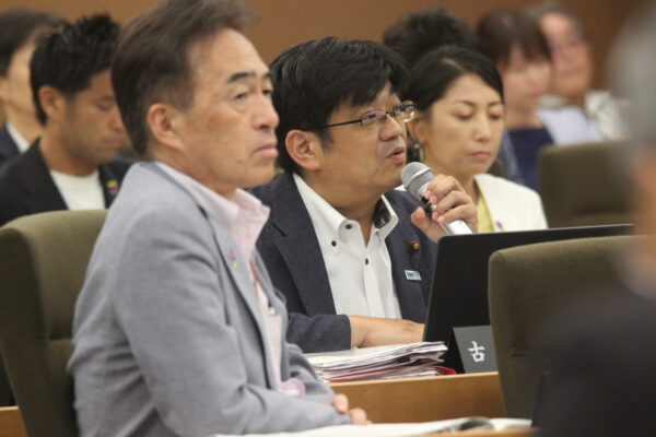 パワハラ認定後、初の市長集中審査　古谷やすひこ団長が責任を追及