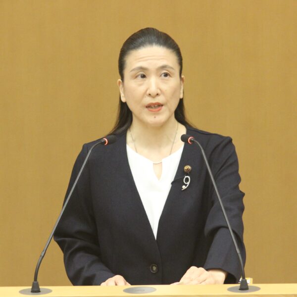 ごみ処理施設の「民設民営化」と新本牧ふ頭建設工事に反対 宇佐美議員が2議案で反対討論